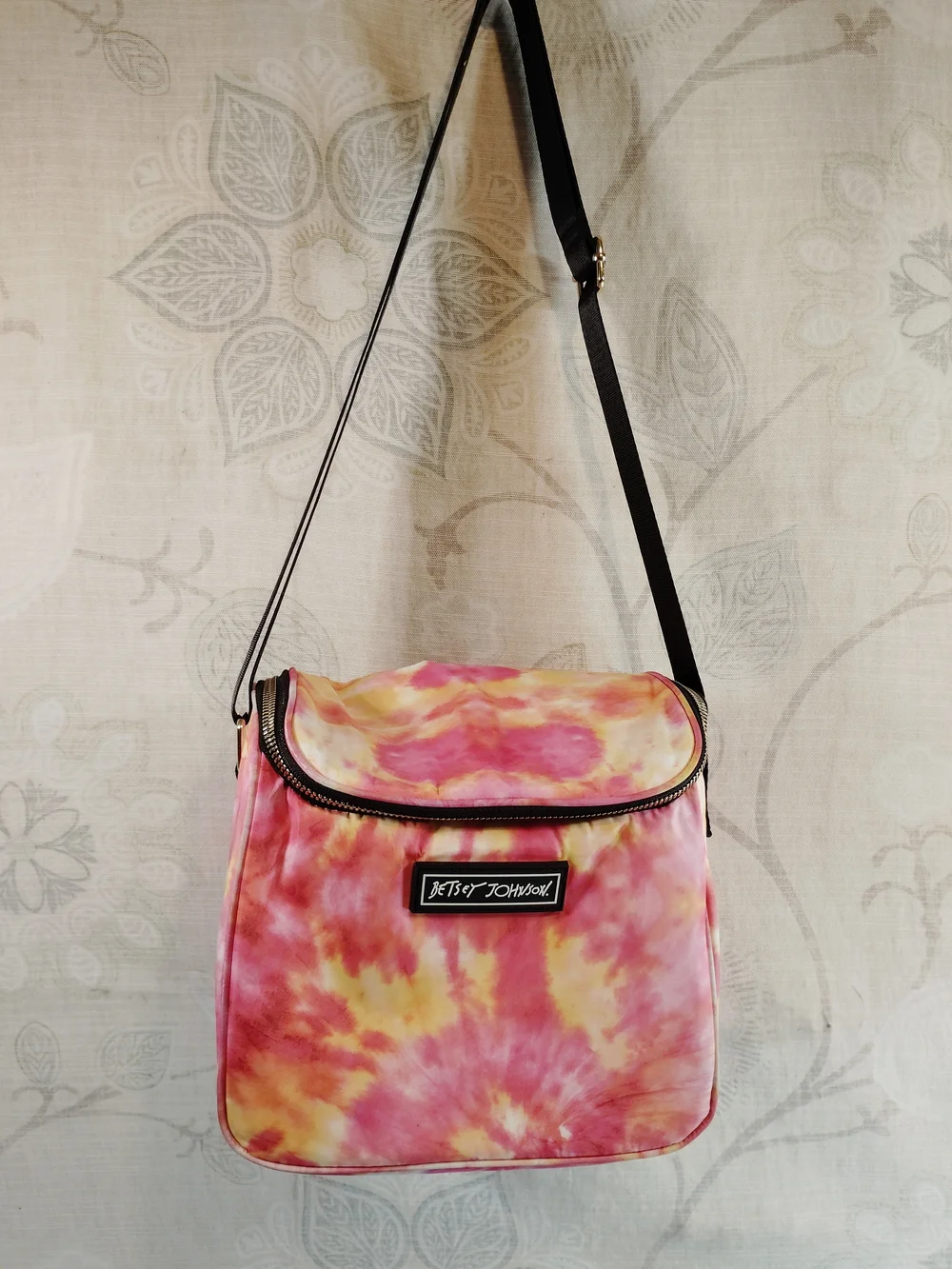Betsey Johnson Pink Tie-Dye Insulated Lunch Tote Bag